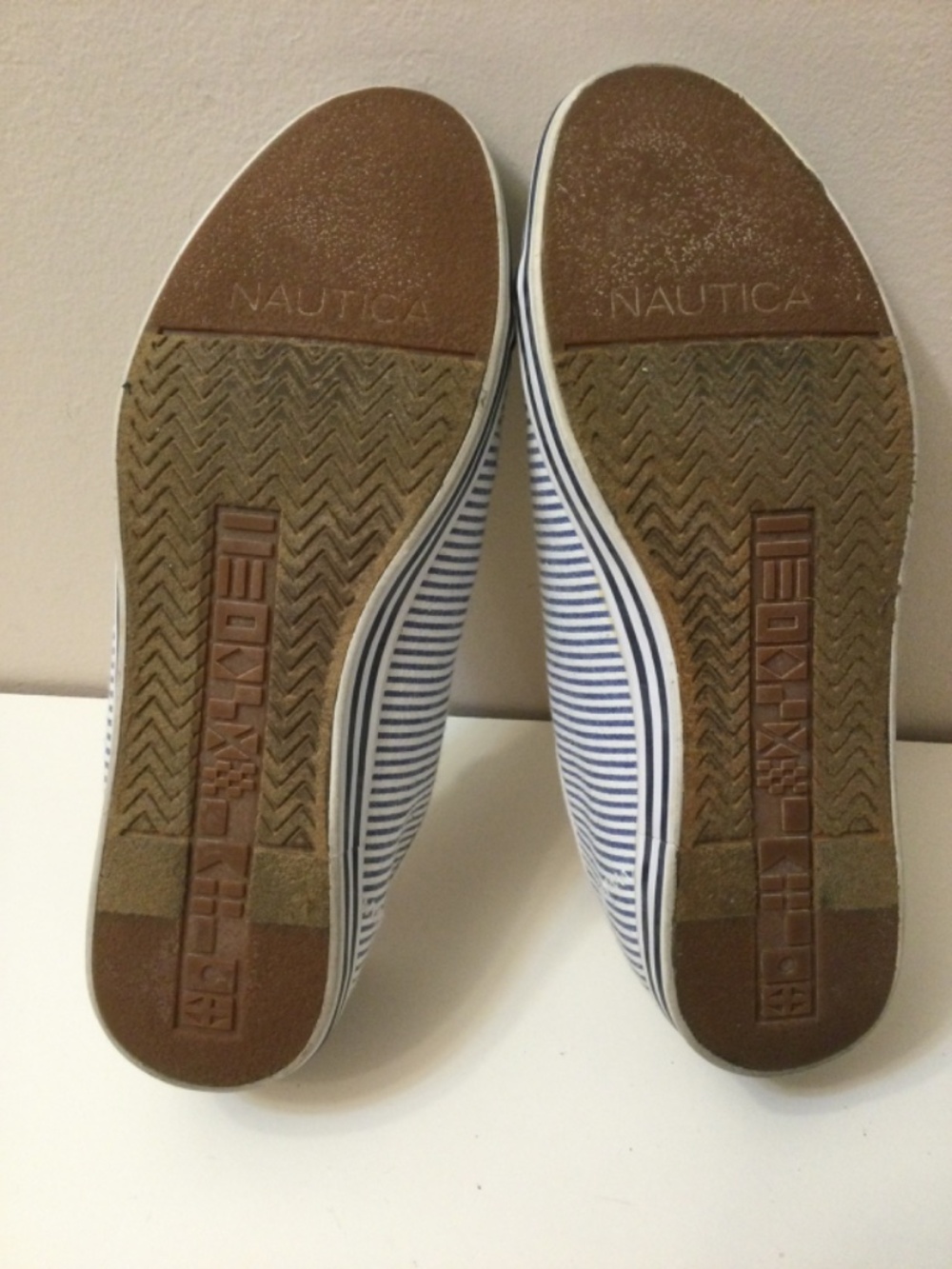 Nautica Lanyard Canvas Sneakers Women’s 7 US ( 38 EU) Blue White Striped Comfort - Picture 9 of 15